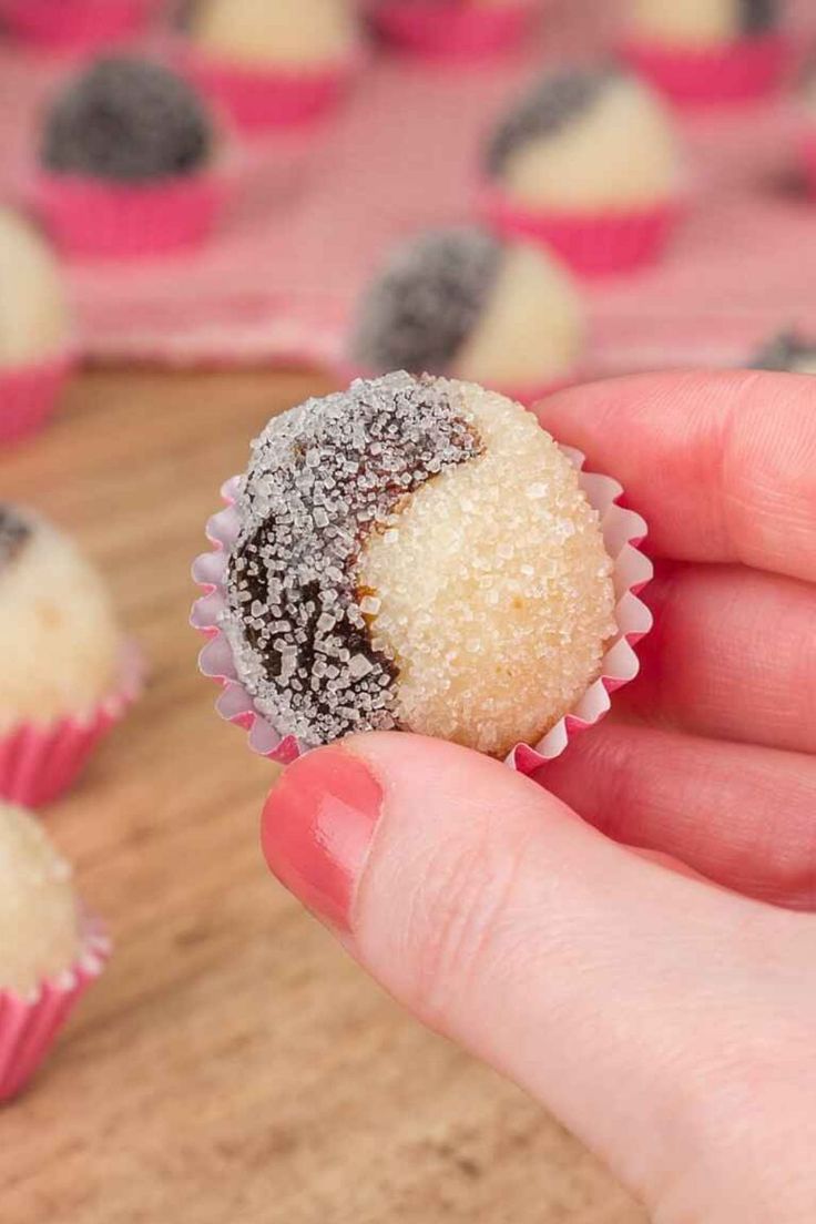 Olhos de sogra - ameixas recheadas com coco